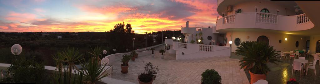 Hotel Falco D'Oro Чистерніно Екстер'єр фото